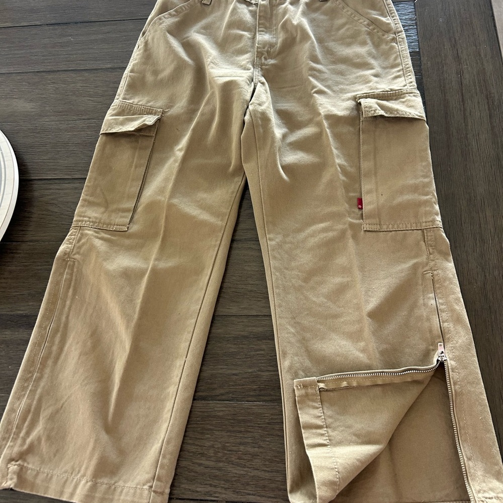 Levi's Tan Cropped Cargo Pants